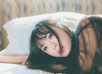 果团网 – 有点冷静又有点热情，莫雅淇的最新照片，夏日该有的和不该有的都有了。