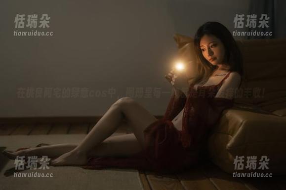 桃良阿宅 在桃良阿宅的绿意cos中,图册里每一帧都是耳朵发痒的丰收!