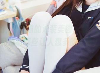 说真的，桜桃喵的泳装美图，那个图包里到底有哪些让人想多的元素？
