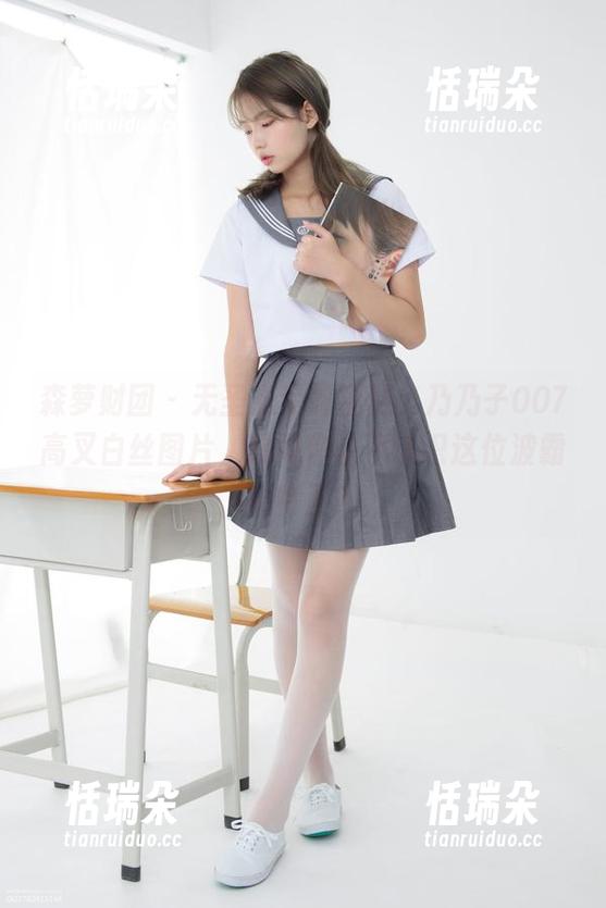 森萝财团-乃乃子 森萝财团 - 无圣光专属福利,乃乃子007高叉白丝图片,就问你认不认识这位波霸女特工?