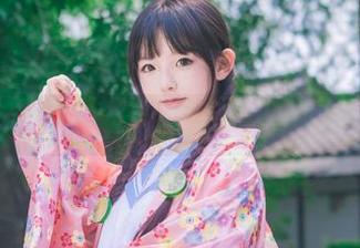 樱群粉色写真：在线咂舌，让人忍不住连点几次！