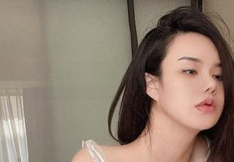 微密圈 – 天台、照片、高清组合，水蜜桃米米可真会玩。
