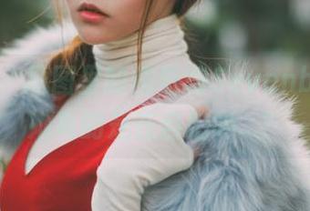 波萝社 – 原图里的柳侑绮Sevenbaby，她真的是在自拍吗…？