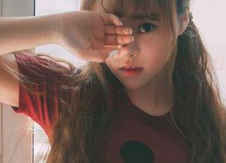 波萝社 – 无奈，柳侑绮Sevenbaby的蕾丝美图让我心里有点小波动。