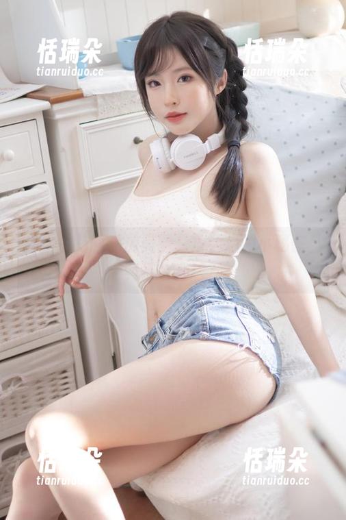清水由乃 清水由乃的私房美图,放学后的小秘密其实很公开吧?