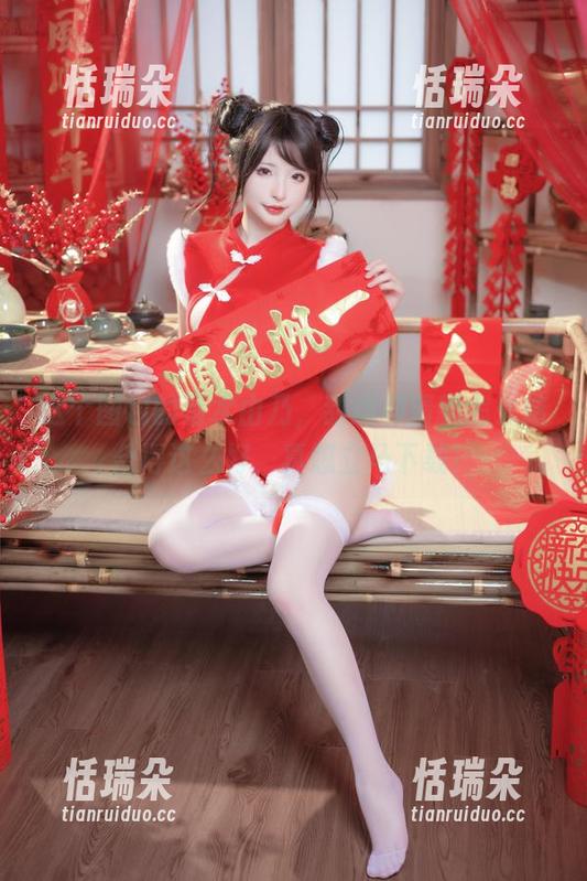 清水由乃 这个图包的清水由乃,甜缚和清新怎么结合得这么好,真想立马下载!