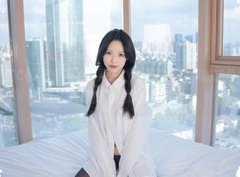 清水由乃的Cos好像有点小叛逆，蝴蝶结是否真的能包裹一切？原图见真章哦。