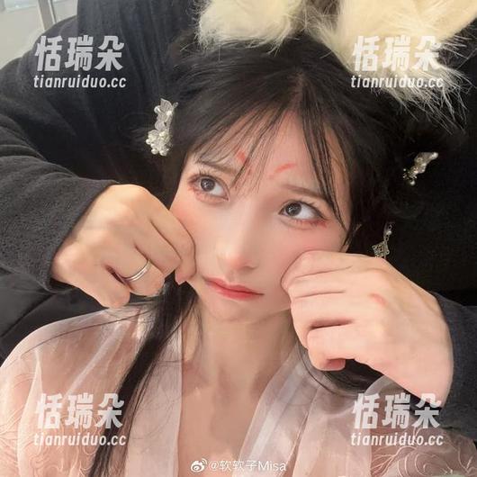特软儿Sona 特软儿Sona的天使写真图册——你见过废天使吗?槽点满满!