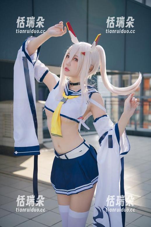 瓜希酱 在线分享瓜希酱的水手服,心里默默想的是:天呐,开海上party吧!