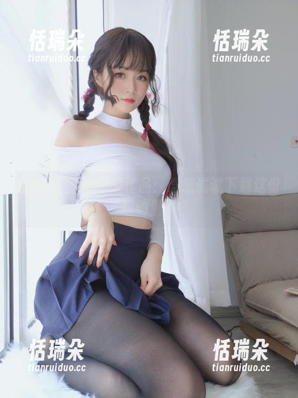 白银81 白银81的体操服作品:谁想试试下载这份‘运动量’?