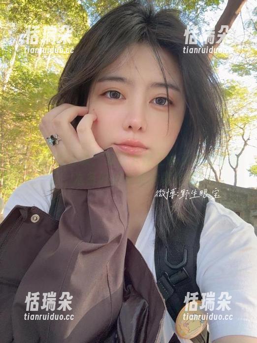 眼酱大魔王w 校园在线合集:眼酱大魔王w又在搞事情了,准备好接受视觉轰炸吧!