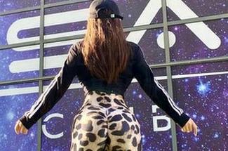 微密圈 – 禅雨儿Lynne定制水手服图集，向基情致敬
