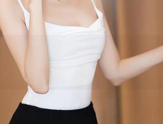 秀人网 – 乔一一网袜写真集，有几张图让我停下脚步，再想想…why？