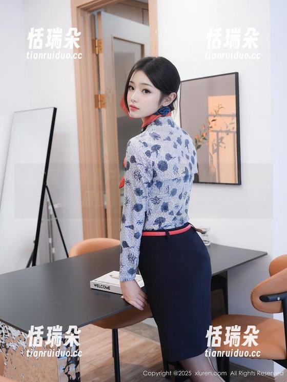 秀人网-利世 秀人网 - 谁说户外不能耍帅?利世的写真原图,根本没在怕!