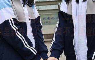 秀人网 – 网盘里的合集，一想到甜妮的JK，我心里就升起了一丝算不上羞耻的感动…