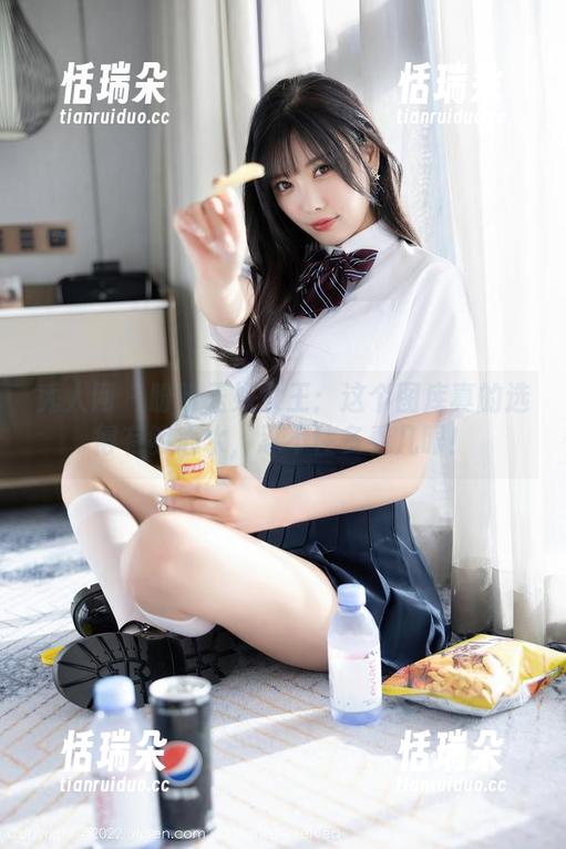 秀人网-盼盼玉奴 秀人网 - 盼盼玉奴女王:这个图库真的选得有够心水,忍不住多看几眼!