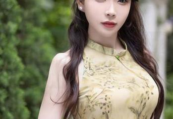 秀人网 – 趁热拿铁latte的浴缸自由写真，福利多到你想泡一泡