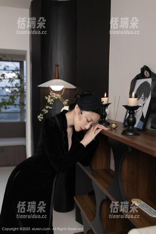 秀人网-龙女sunny 秀人网 - 你见过龙女sunny的裤里丝吗?别错过这份分享集