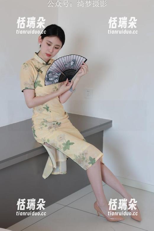 绮梦摄影-小莉 绮梦摄影 - 小莉,双马尾与私房图包的极致搭档,真是让人眼前一亮!
