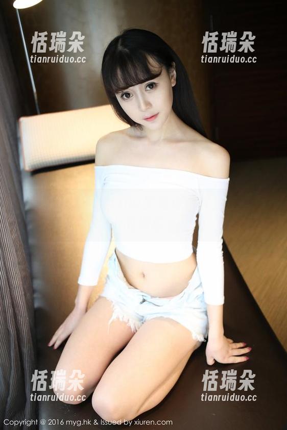 美媛馆-Carina梦绮 美媛馆 - 当Carina梦绮遇上死库水:私拍路上的滑稽小插曲