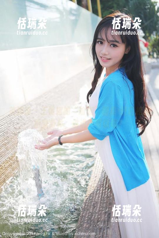 美媛馆-王馨瑶 美媛馆 - 王馨瑶的“瑜伽”图库-轻轻松松折腾身体,谁说不可以呢?