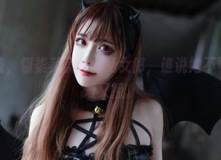 漫游在线，翎柒菜菜化身兔女郎，谁说她不可以既可爱又撩。