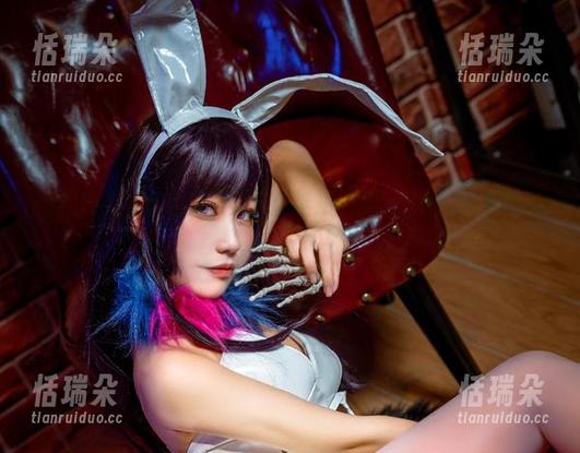 芊川一笑MNK 你问我为什么约学长?因为芊川一笑MNK的无圣光美图会说话!