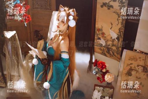 芋圆侑子 芋圆侑子让定制写真变得很有趣,这套装里暗藏的“秘密”你发现了吗?