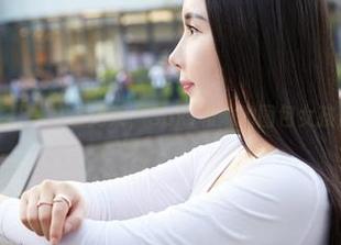 蜜桃社 – 打破拘束，Suki和她的图包女孩们！