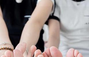 袜啵啵 – 不管你信不信，小甜豆的厚紫丝就是让人想多看几眼，图库直击，下载一发入魂。