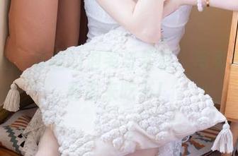 袜啵啵 – 有趣的泡芙与板鞋，写真图包等着你来吃书！