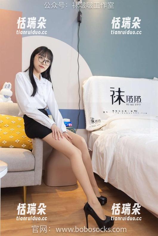 袜啵啵-甜甜圈 袜啵啵 - 简单的甜甜圈,复杂的牛仔裤合集,你敢说不更新?