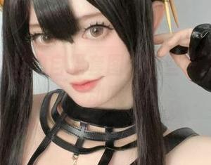 趴趴捣蛋陌的自摄套图：这些镜头好像会动哦