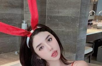 微密圈 – 防不胜防的阿色海边福利，原图带你去想象。