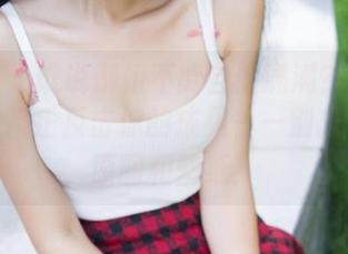 青豆客 – 谁说御姐不能自信满满？施忆佳Kitty酱正反击你的成见——别忘了下载原图和壁纸！