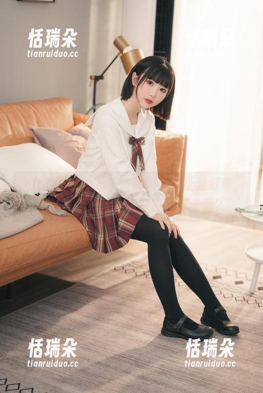 面饼仙儿 少女的面饼仙儿——高清美图让我好奇,她的拿手好戏是做饼还是打着蛋?