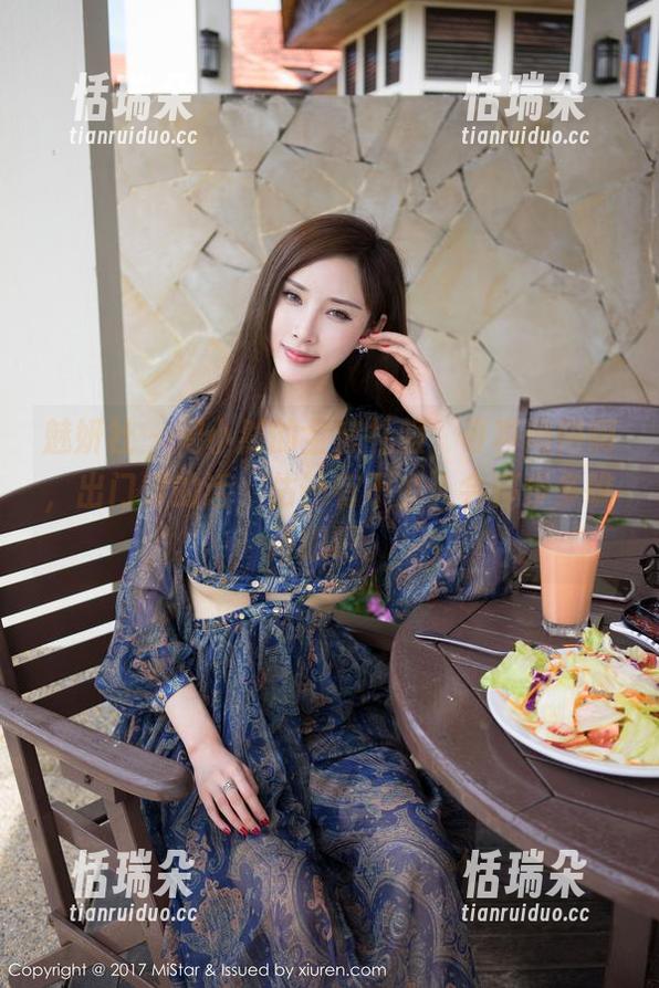 魅妍社-周小然 魅妍社 - 周小然的全套礼服,可真陷阱啊,出门穿的话,估计有不少人会停步多瞧两眼吧。
