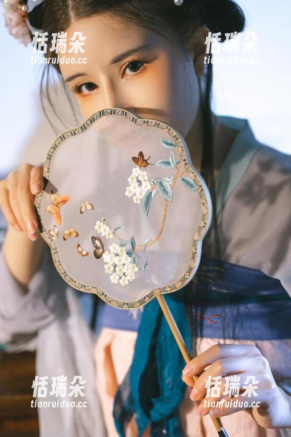 鹿八岁baby 小鹿假日,鹿八岁baby今天的定制图集究竟藏了多少奇思妙想?
