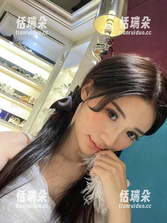 黎允熙 微密圈 - 图包精选:黎允熙的jk红裙,好吧,先上车再说!